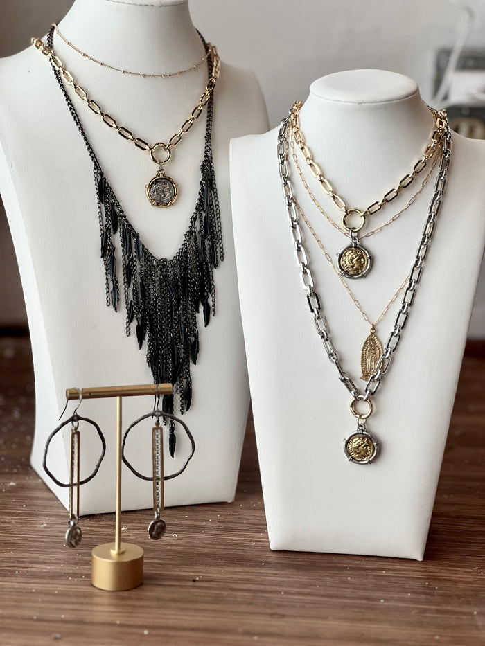 Black feather Collar Necklace