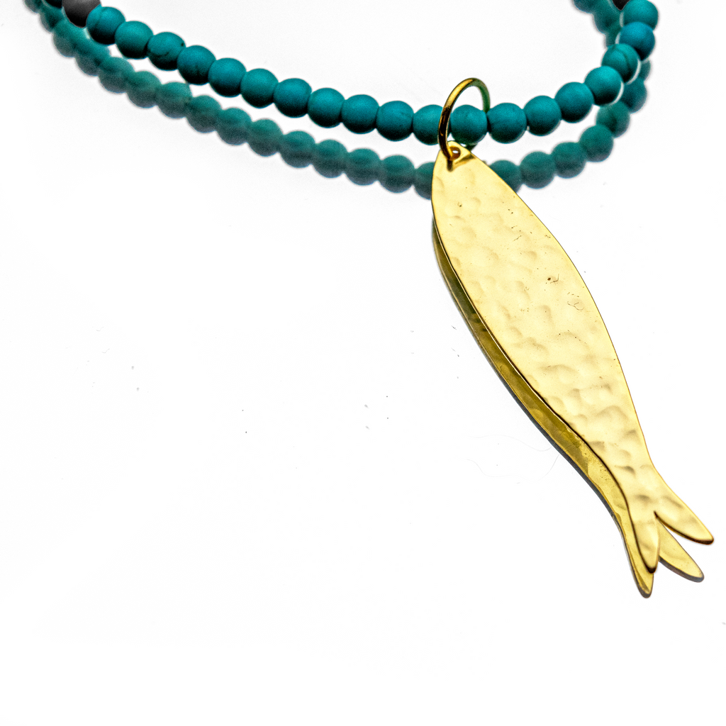 LUCKY CATCH NECKLACE