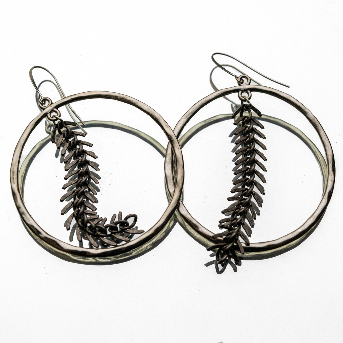 Signature Hoop with Chainmail Detail
