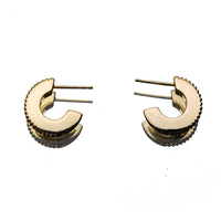 Scallop Edge Huggie Earrings