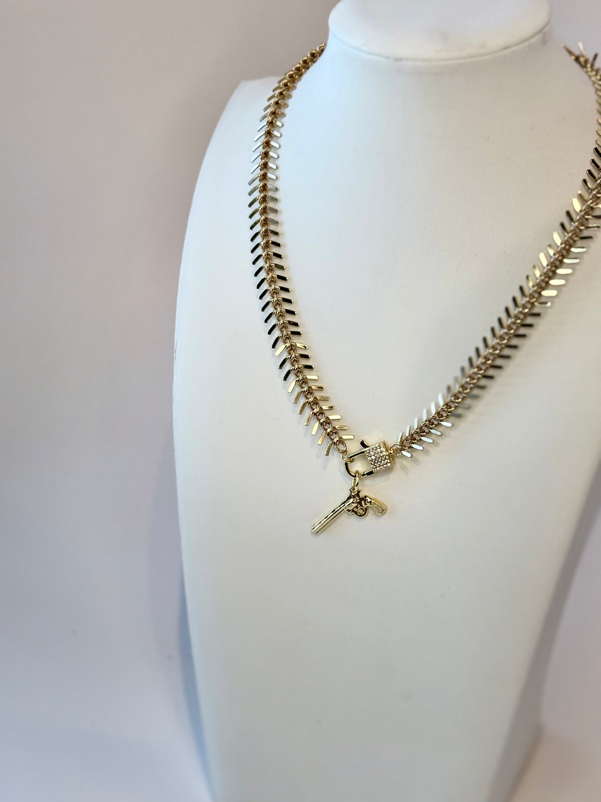 Frisky fishbones glitz