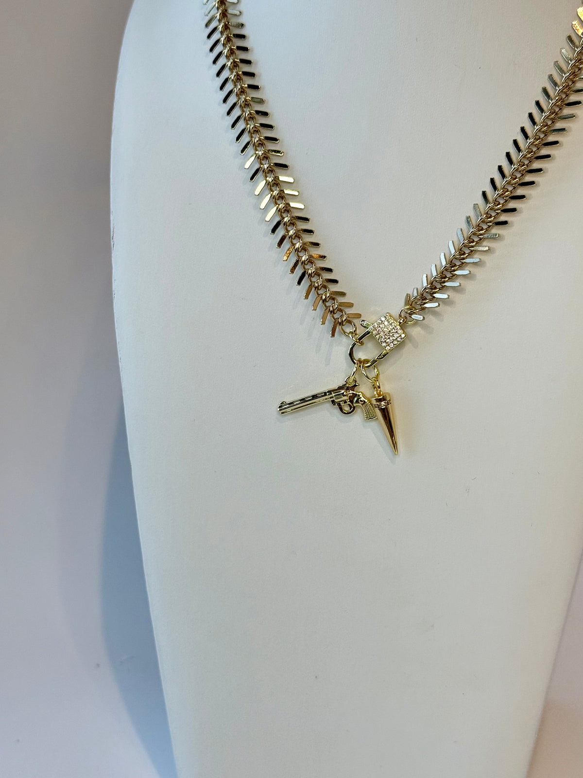 Frisky fishbones glitz