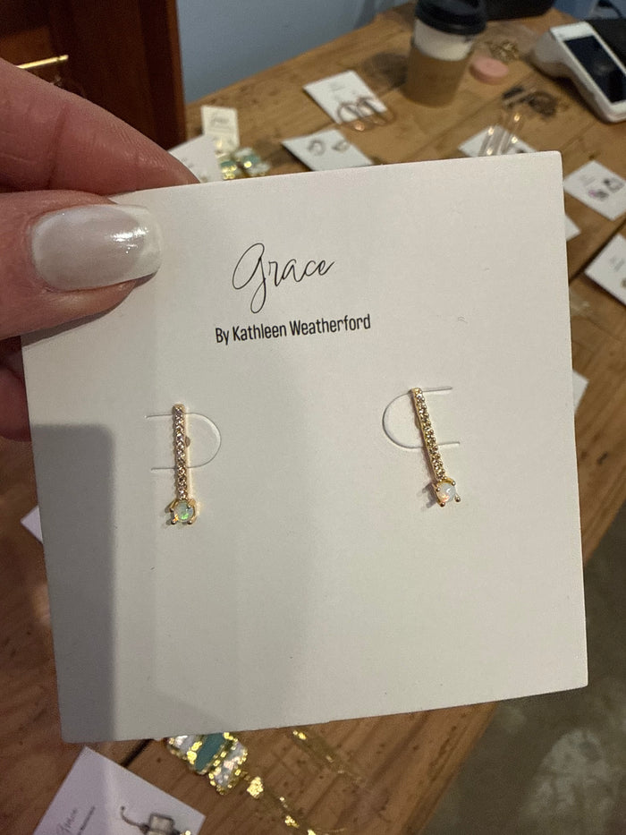 Opal paved with glitz