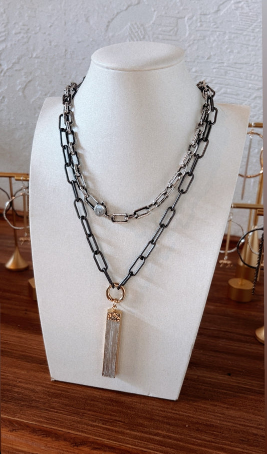 Quartz with gunmetal (Charm Necklace)