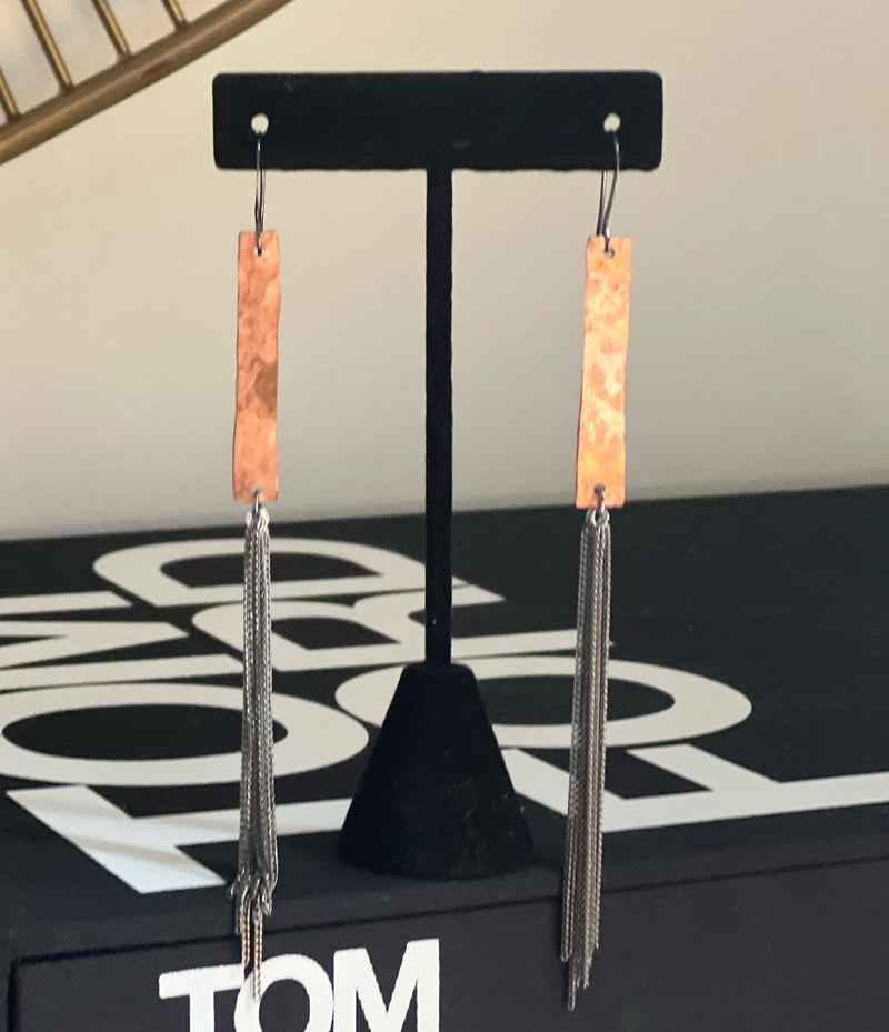 Lounge Acoustic Earring